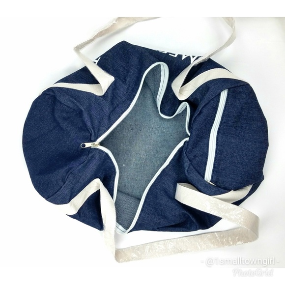 Meet Me At The Barre denim gym bag NWT - Picture 6 of 6